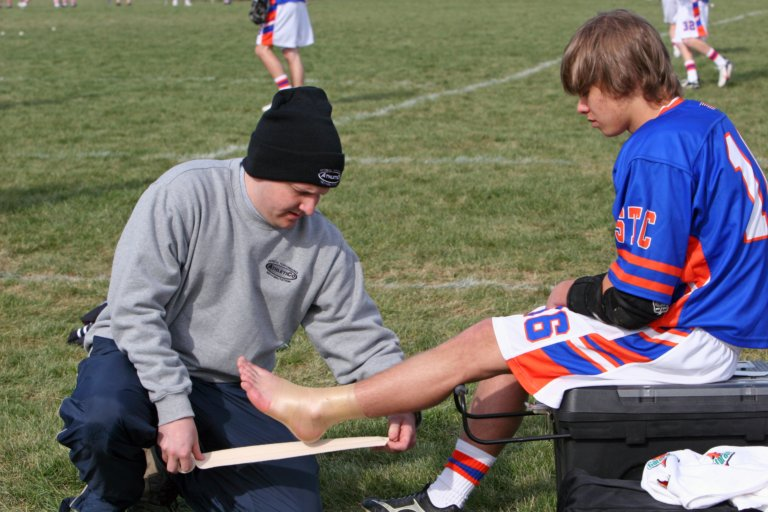 AthletiCo is proud to provide Athletic Training Outreach services to many teams and organizations throughout Illinois.