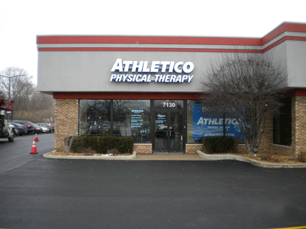 DSCN1100 Athletico Palos Heights Exterior