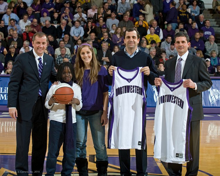 AthletiCo/BBBS participate in halftime presentation