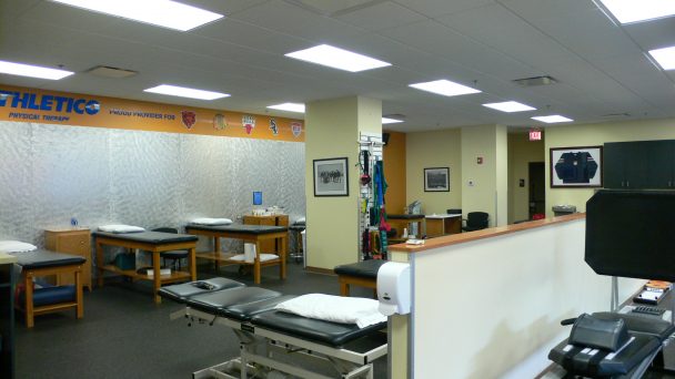 physical therapy clinic west loop morgan