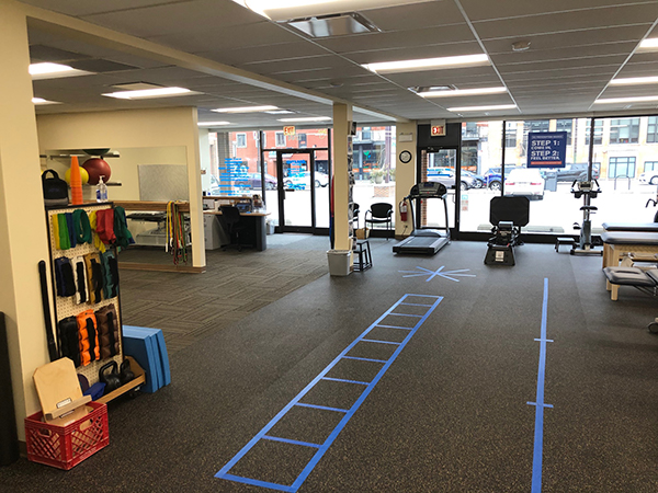 physical therapy lakeview chicago athletico lakeview west