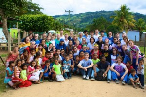 Group Photo Honduras with Kids