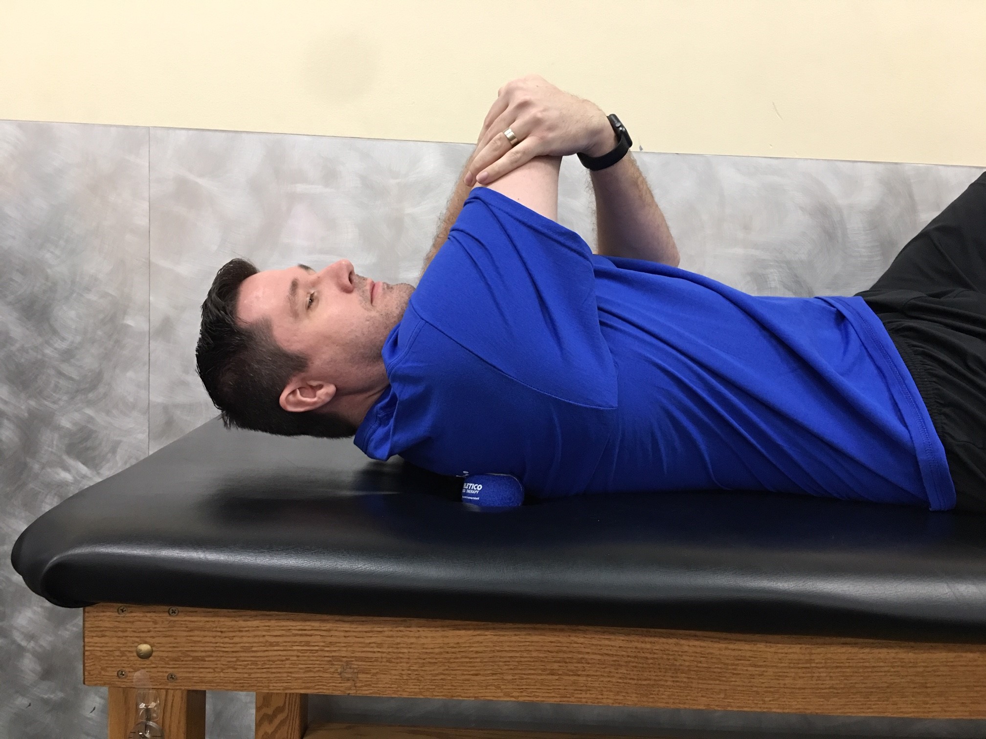 How to Massage Your Upper Back & Neck With A Foam Roller