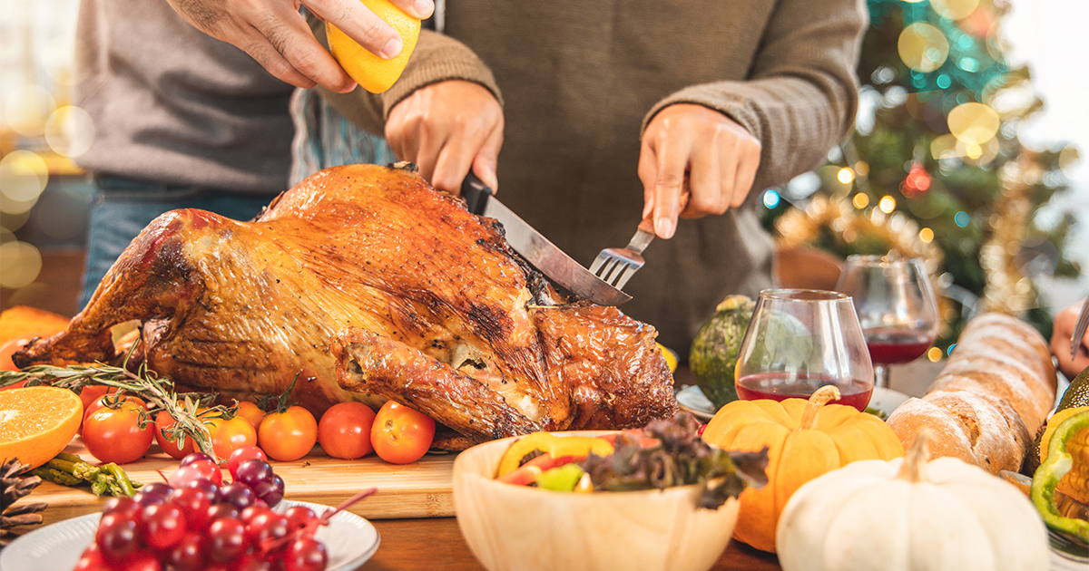Safe Thanksgiving Cooking Tips from a Hand Therapist - Athletico